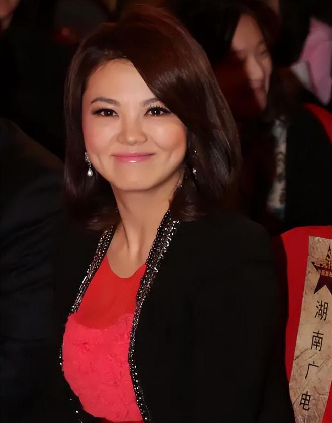 王诗龄画作再获奖王岳伦祝贺李湘被富养出来的女儿争了口气(图19)